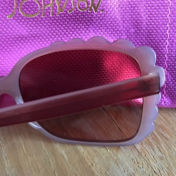 BETSEY JOHNSON Espresso  Scalloped UV Sunglasses 7 main image 4